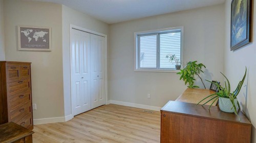 31 Vickers Close, Red Deer, AB 