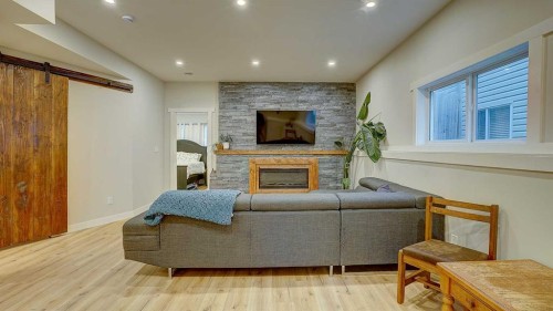 31 Vickers Close, Red Deer, AB 