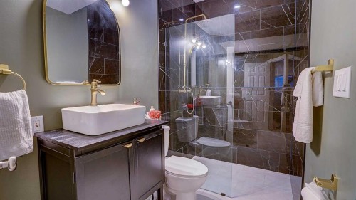 31 Vickers Close, Red Deer, AB 