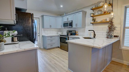 31 Vickers Close, Red Deer, AB 