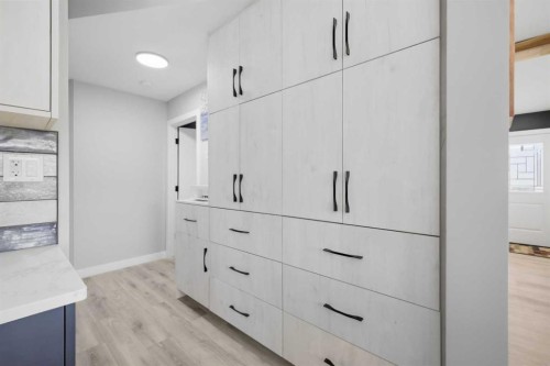 2 Densmore Crescent, Red Deer, AB 