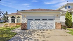2 Densmore Crescent Red Deer, AB T4R 2L8