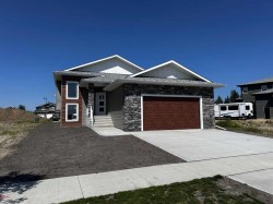 52 Everson Close Red Deer, AB T4P 3H8