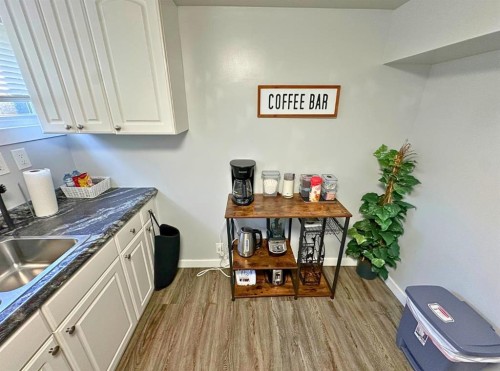 5548 44 Avenue, Red Deer, AB 
