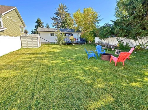 5548 44 Avenue, Red Deer, AB 