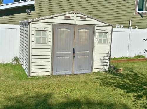 5548 44 Avenue, Red Deer, AB 
