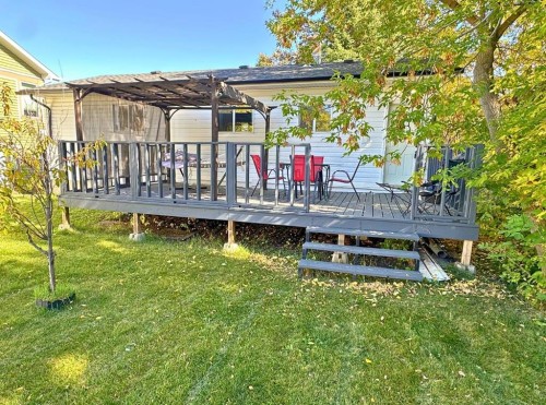 5548 44 Avenue, Red Deer, AB 