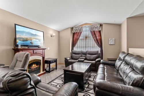 131 Deschner Close, Red Deer, AB 