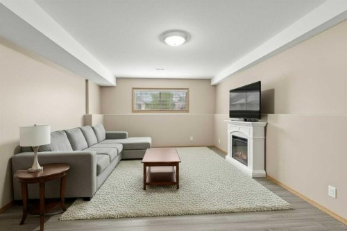 131 Deschner Close, Red Deer, AB 