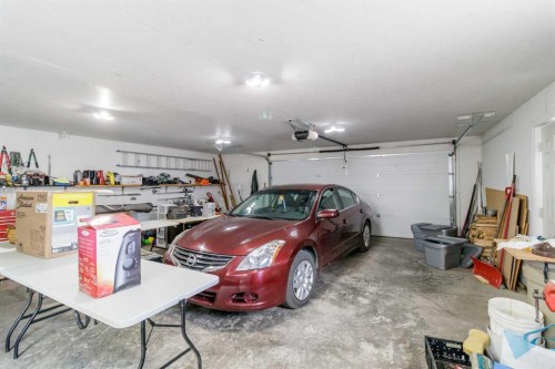 131 Deschner Close, Red Deer, AB 