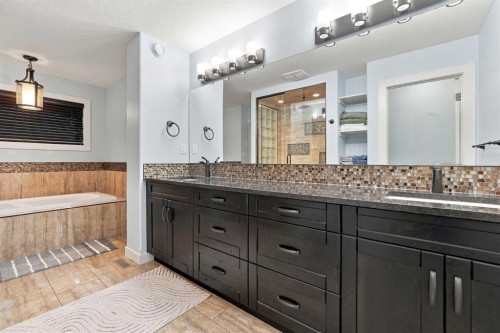 73 Lundberg Crescent, Red Deer, AB 