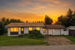 5420 55 Street Ponoka, AB T4J 1L8