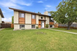 102 Richards Crescent Red Deer, AB T4P 3B8
