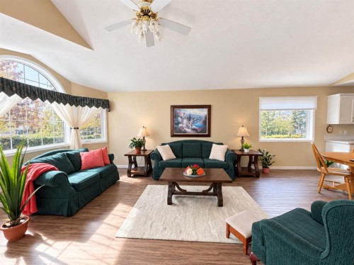 5842 65 Avenue, Rocky Mountain House, AB 