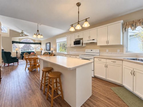 5842 65 Avenue, Rocky Mountain House, AB 
