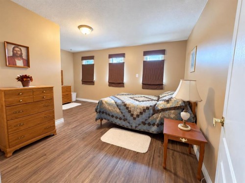 5842 65 Avenue, Rocky Mountain House, AB 