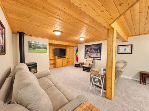 5842 65 Avenue, Rocky Mountain House, AB 