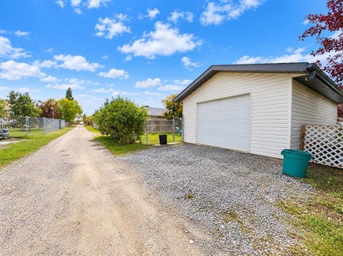 5842 65 Avenue, Rocky Mountain House, AB 