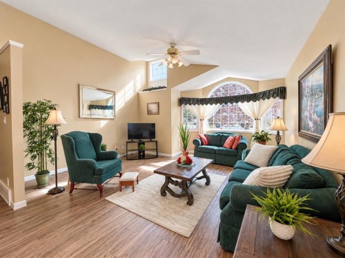 5842 65 Avenue, Rocky Mountain House, AB 