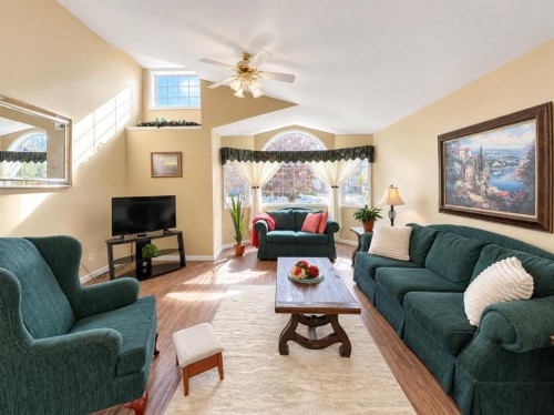 5842 65 Avenue, Rocky Mountain House, AB 