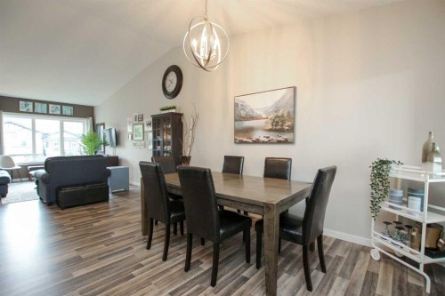 338 Spruce Street, Springbrook, AB 