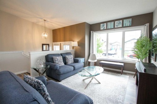 338 Spruce Street, Springbrook, AB 