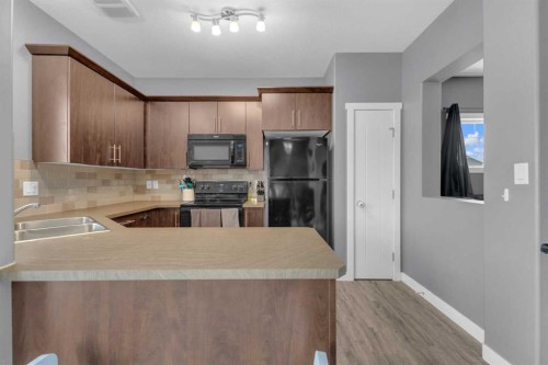 2 Sullivan Close, Red Deer, AB 