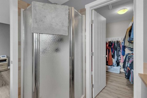 2 Sullivan Close, Red Deer, AB 