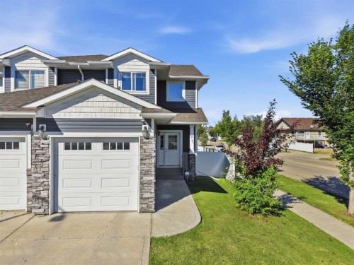 2 Sullivan Close, Red Deer, AB 