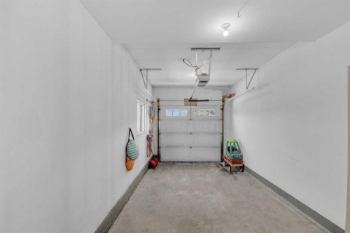 2 Sullivan Close, Red Deer, AB 