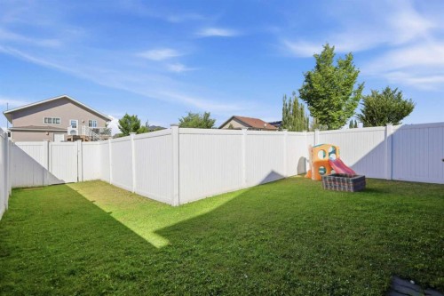 2 Sullivan Close, Red Deer, AB 