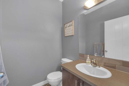 2 Sullivan Close, Red Deer, AB 