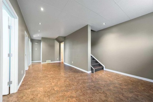 5018 48 Street, Sedgewick, AB 