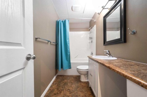 5018 48 Street, Sedgewick, AB 
