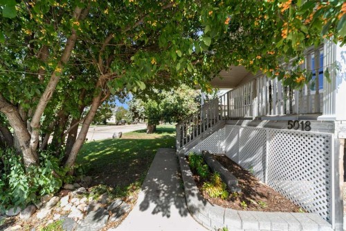 5018 48 Street, Sedgewick, AB 