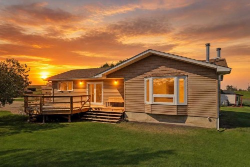 25236 Township Road 374  Rural Red Deer County, AB T4E 1E7