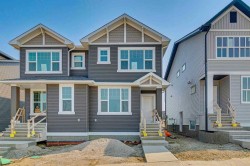 186 Aquila Grove NW Calgary, AB T3R 2N8