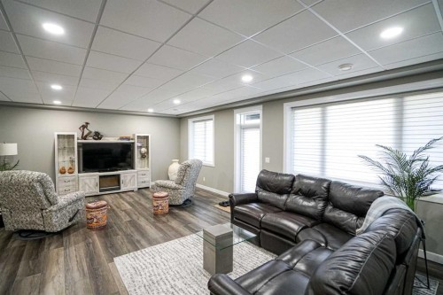 5920 24 Avenue, Camrose, AB 
