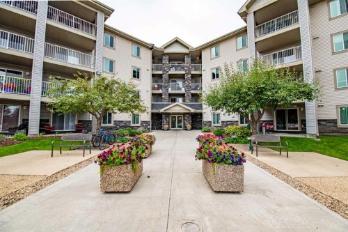 310-60 Lawford Avenue  Red Deer, AB T4R 3E9