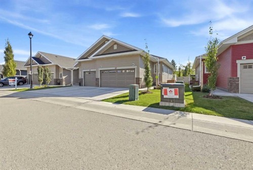 49 Golden Crescent, Red Deer, AB 