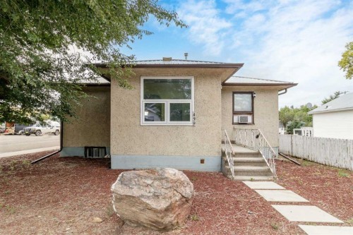 439 Aberdeen Avenue, Carbon, AB 