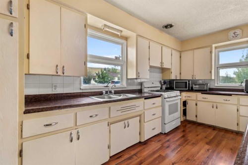 439 Aberdeen Avenue, Carbon, AB 
