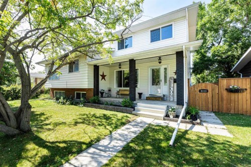 4113 53 Avenue, Innisfail, AB 