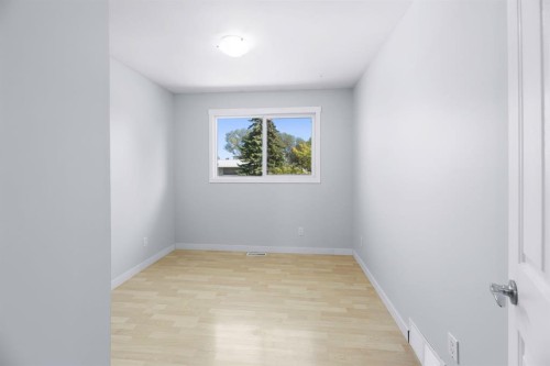 4113 53 Avenue, Innisfail, AB 