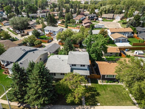 4113 53 Avenue, Innisfail, AB 