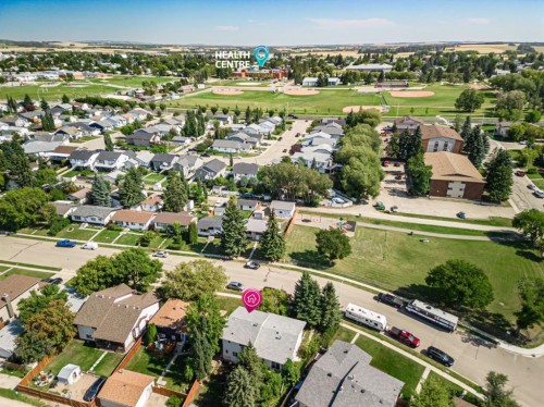 4113 53 Avenue, Innisfail, AB 