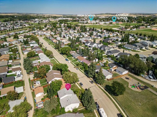 4113 53 Avenue, Innisfail, AB 