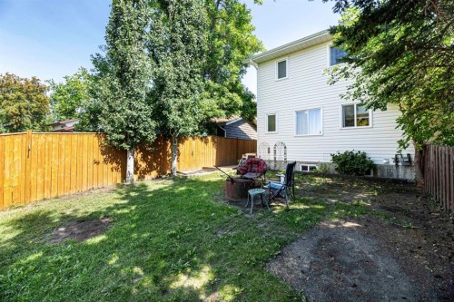 4113 53 Avenue, Innisfail, AB 