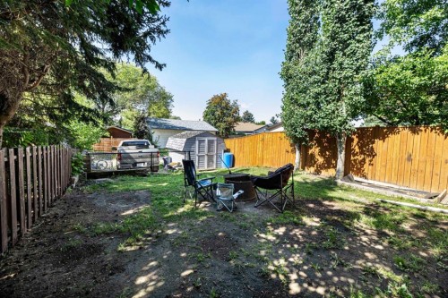 4113 53 Avenue, Innisfail, AB 