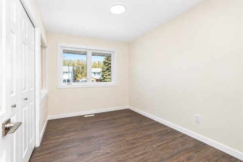 27 Gregson Crescent, Red Deer, AB 